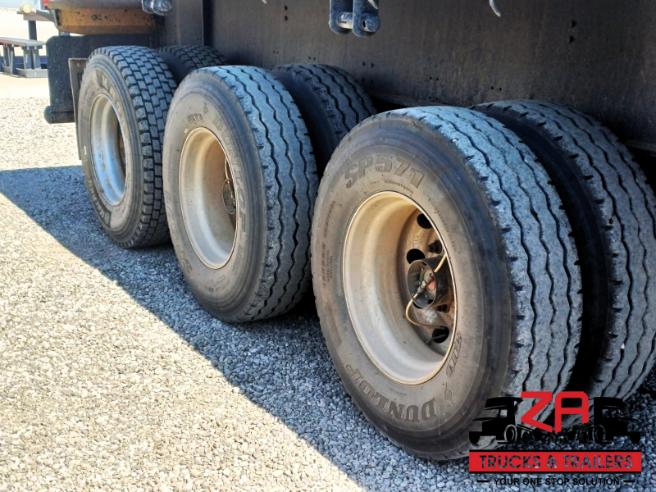 2014 HENRED FRUEHAUF TRI-AXLE FLAT DECK TRAILER #53212